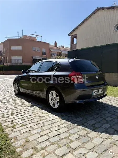 Usado BMW 120 163 CV (119 kW) 2007 Gris / plata Utilitario