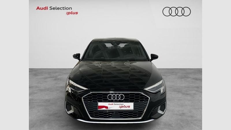Usado Audi A3 Advanced Plus 110 CV (80 kW) 2022 Negro brillante Berlina