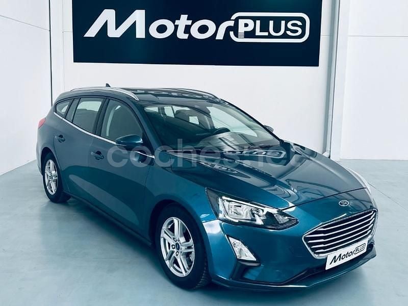 Usado Ford Focus Trend 120 CV (88 kW) 2019 Azul Familiar
