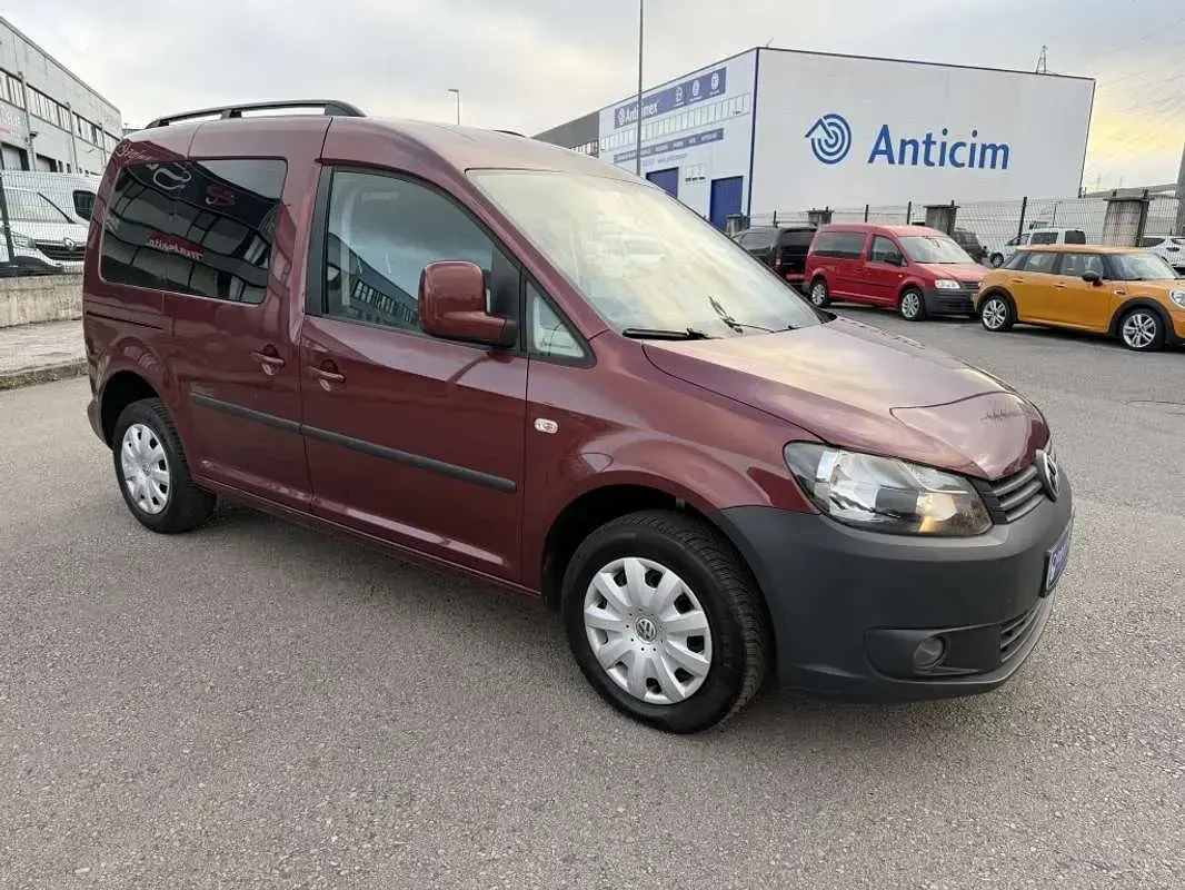 Usado VW Caddy Comfortline 102 CV (75 kW) 2011 Monovolumen