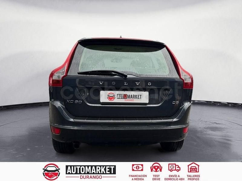 Usado Volvo XC60 Momentum 136 CV (100 kW) 2013 Negro SUV