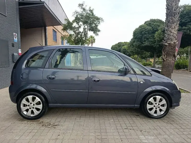 Usado Opel Meriva Cosmo 100 CV (73 kW) 2008 Azul Monovolumen