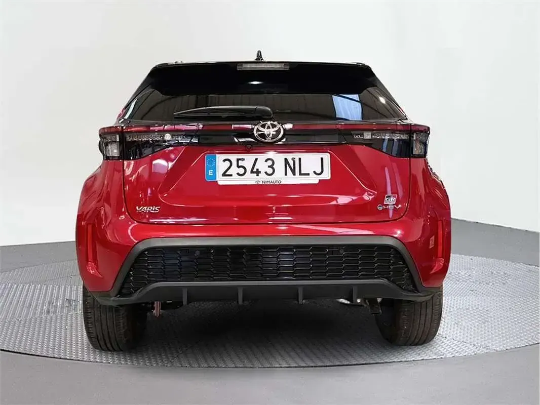 Usado Toyota Yaris Cross Sport 131 CV (96 kW) 2026 SUV
