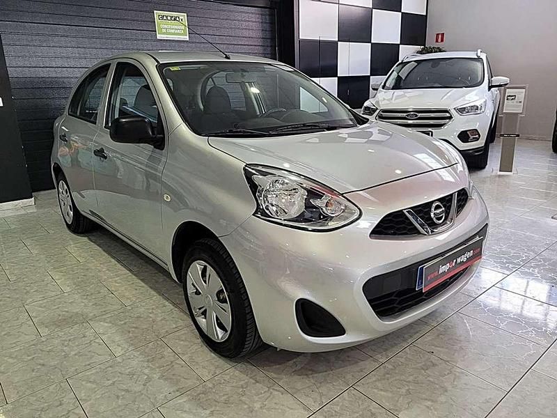 Usado Nissan Micra Acenta 80 CV (58 kW) 2016 Plateado Utilitario