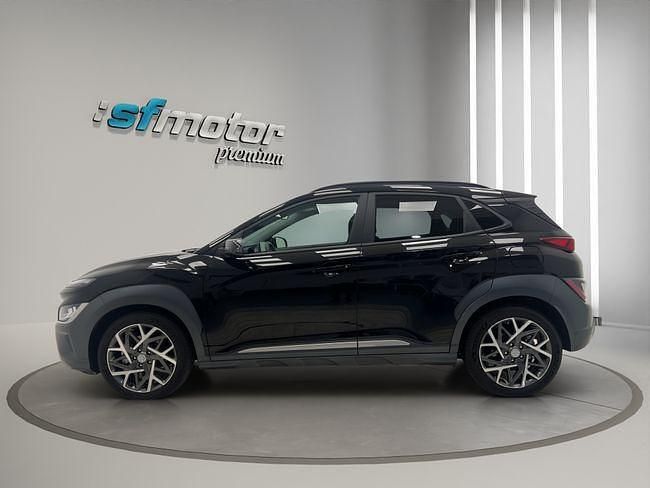 Usado Hyundai Kona Style 141 CV (103 kW) 2022 Negro SUV