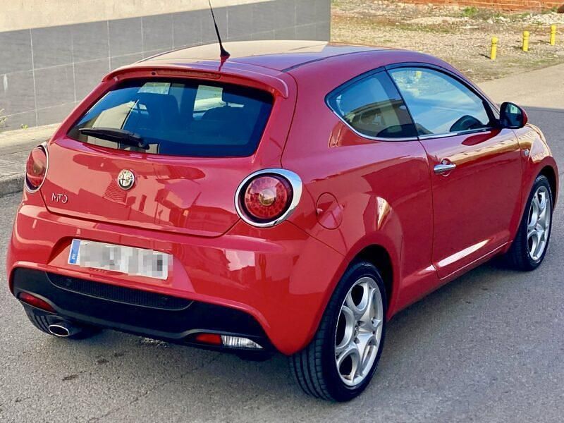 Usado Alfa Romeo MiTo Distinctive 120 CV (88 kW) 2010 Rojo Utilitario