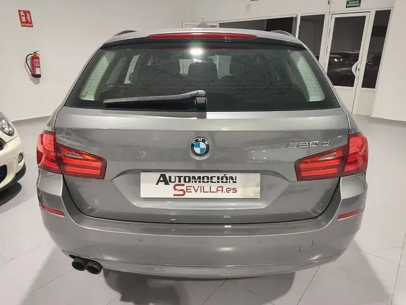 Usado BMW 520 184 CV (135 kW) 2012 Gris / plata Familiar