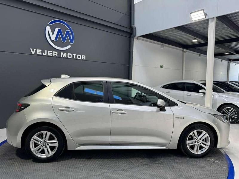 Usado Toyota Corolla Business Edition 122 CV (89 kW) 2020 Plateado Utilitario