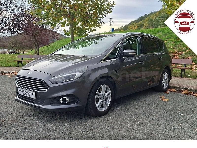Usado Ford S-MAX ST-Line 150 CV (110 kW) 2018 Gris / plata Monovolumen
