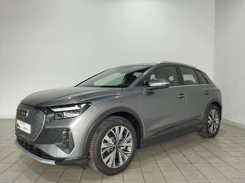 Gris Usado 2025 Audi Q4 e-tron Advanced Plus SUV | 42.500 € (Super precio) - Imagen 1/4