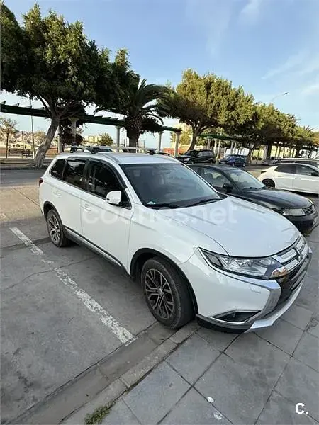 Usado Mitsubishi Outlander Motion 150 CV (110 kW) 2018 Blanco SUV