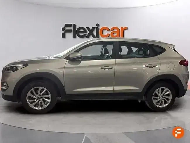 Usado Hyundai Tucson 132 CV (97 kW) 2018 Beige SUV