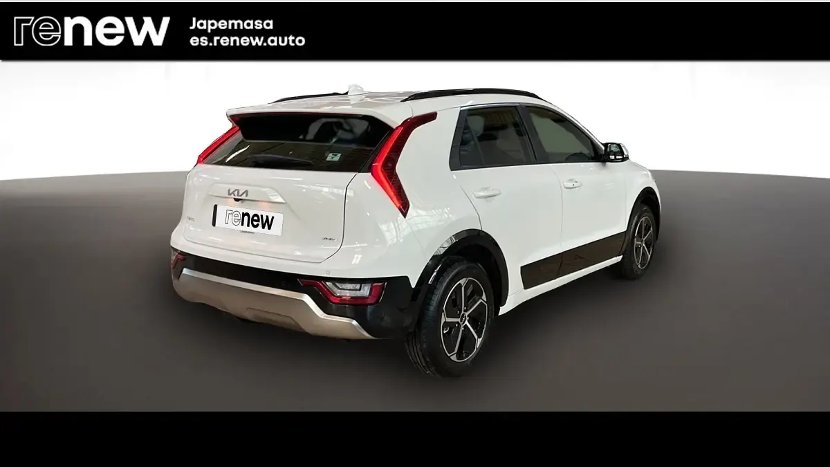 Usado Kia Niro 184 CV (135 kW) 2023 (ud) clear white SUV