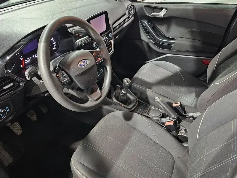 Usado Ford Fiesta Titanium 85 CV (62 kW) 2018 Negro Utilitario