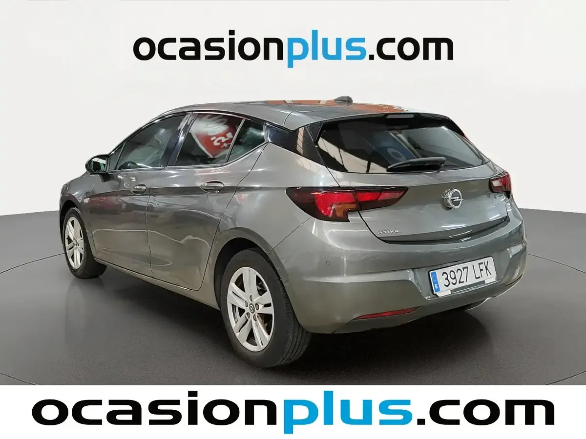 Usado Opel Astra GS Line 110 CV (80 kW) 2020 Gris Berlina