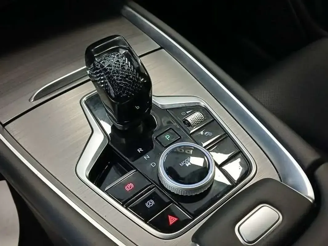 Usado Ebro s700 Luxury 147 CV (108 kW) 2025 Gris SUV