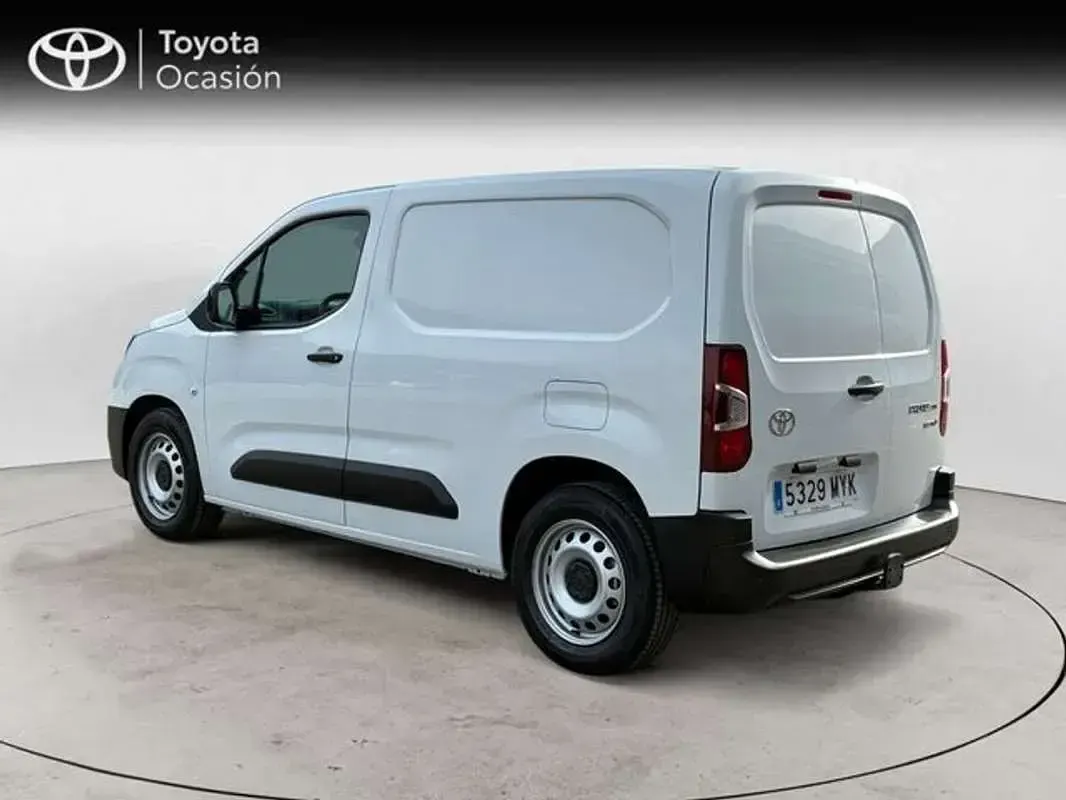 Usado Toyota Proace City City 50 kW (68 CV) 2025 Blanco Monovolumen
