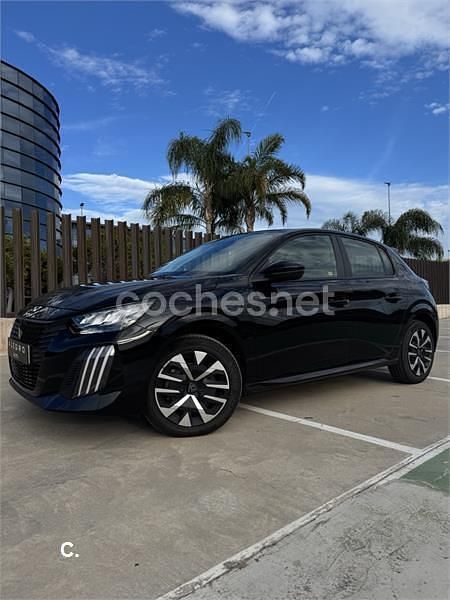 Usado Peugeot 208 Style 110 CV (80 kW) 2025 Negro Utilitario