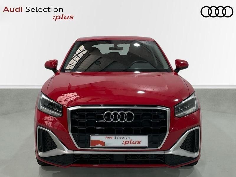 Usado Audi Q2 S-Line 116 CV (85 kW) 2021 Rojo SUV