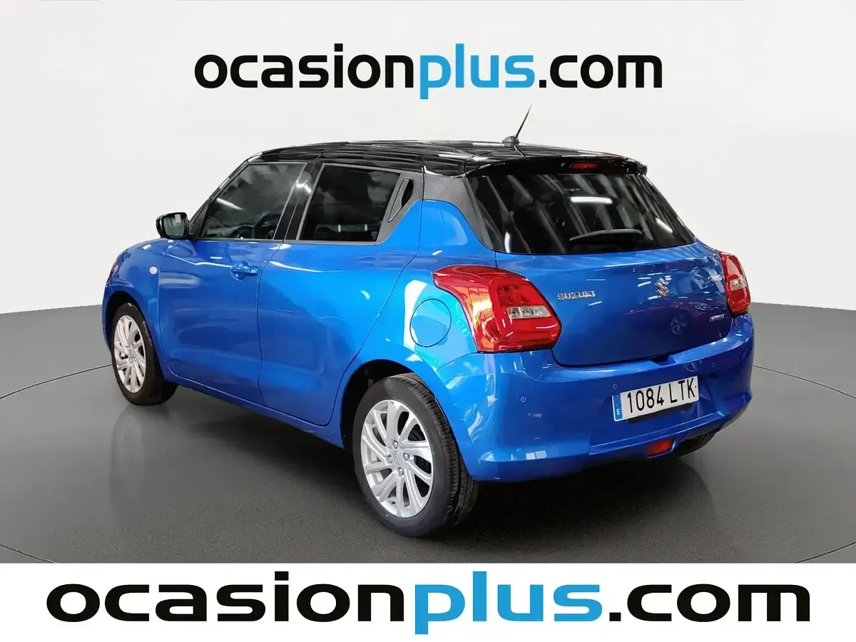 Usado Suzuki Swift 83 CV (61 kW) 2021 Azul Utilitario