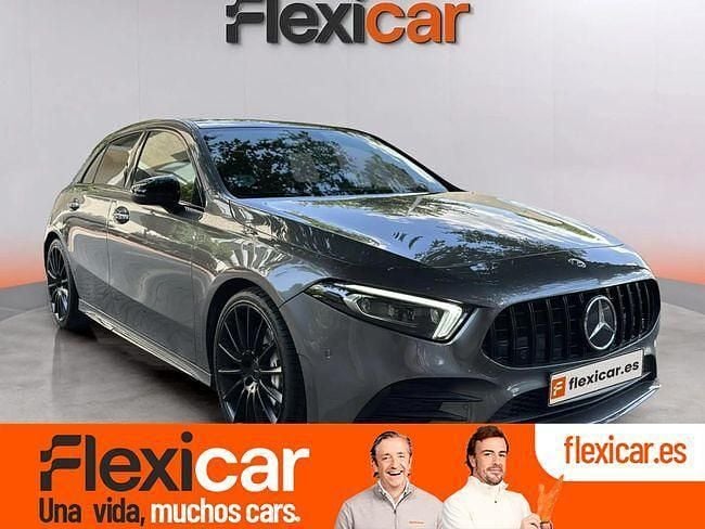 Gris / plata Usado 2019 Mercedes A35 AMG AMG Berlina | 35.990 € (Precio justo) - Imagen 1/4