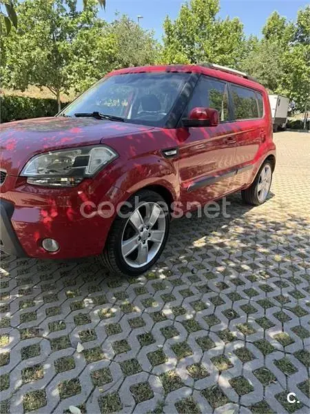 Usado Kia Soul 124 CV (91 kW) 2010 Granate SUV