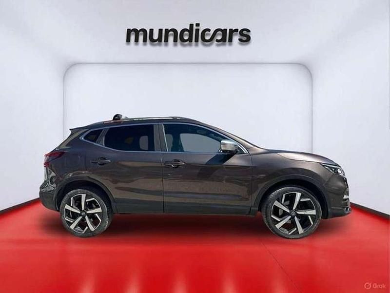 Usado Nissan Qashqai Tekna 131 CV (96 kW) 2017 Marrón SUV