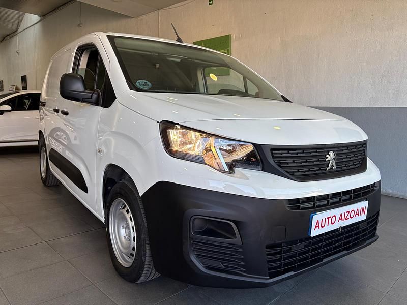 Usado Peugeot Partner S 100 CV (73 kW) 2021 Blanco Monovolumen