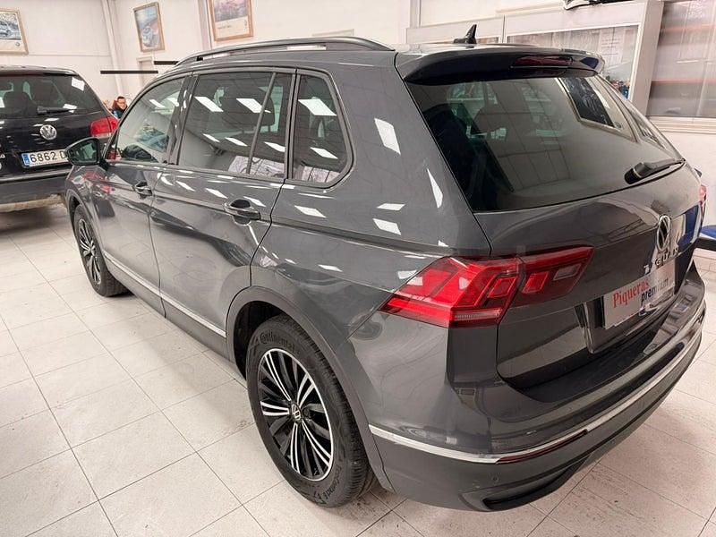 Usado VW Tiguan Life 150 CV (110 kW) 2024 Beige SUV