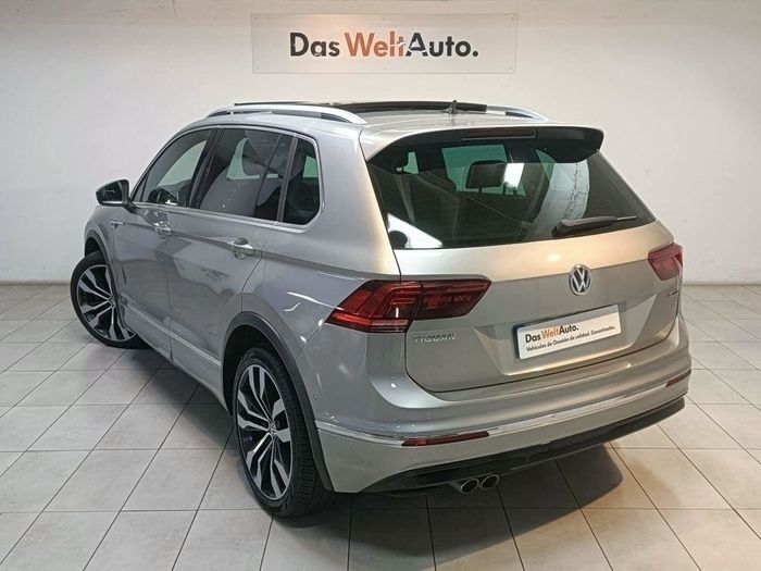 Gris plata Usado 2019 VW Tiguan Sportline SUV | 32.490 € (Caro) - Imagen 1/4