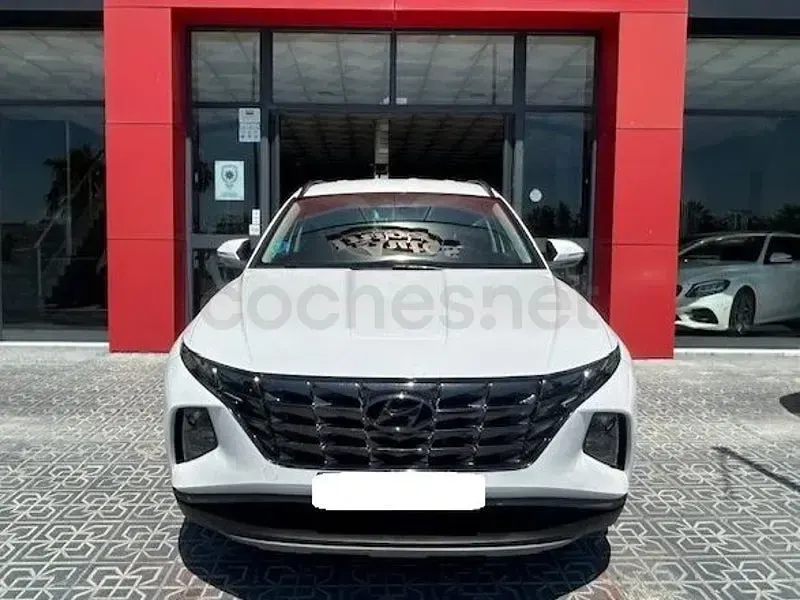 Usado Hyundai Tucson 136 CV (100 kW) 2024 Blanco SUV