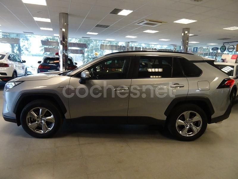 Usado Toyota RAV4 Hybrid Advance 218 CV (160 kW) 2021 Gris / plata SUV