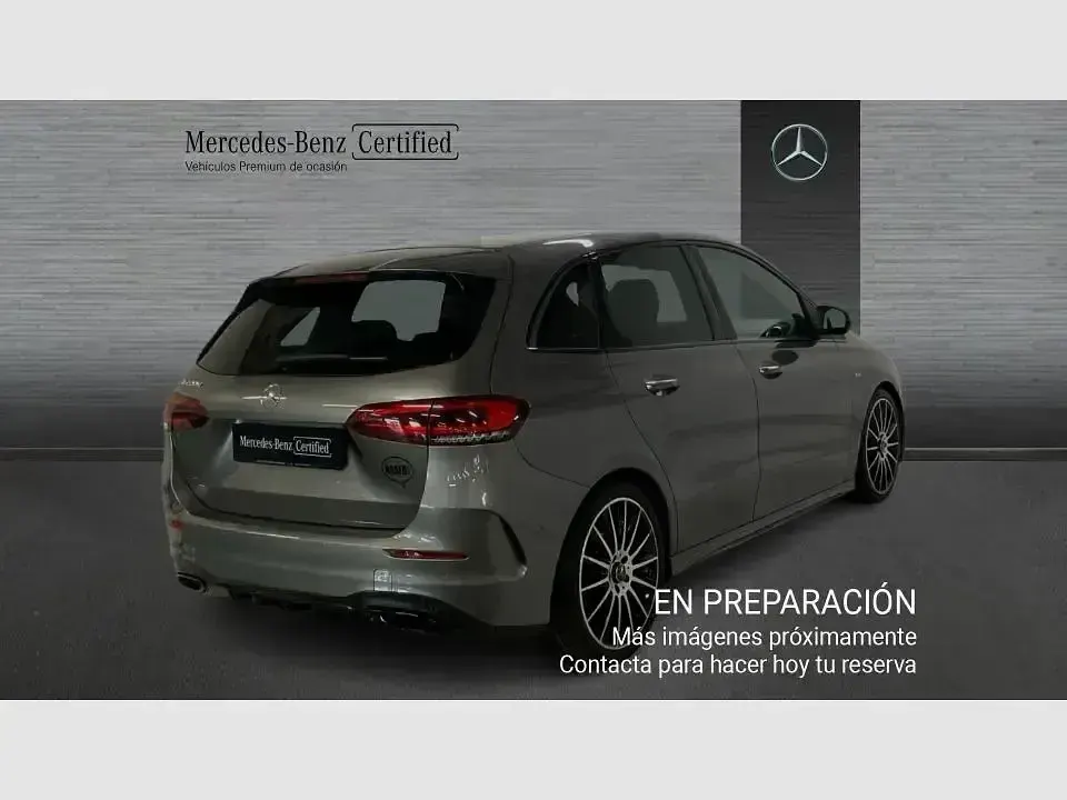 Usado Mercedes B200 150 CV (110 kW) 2021 Gris Monovolumen