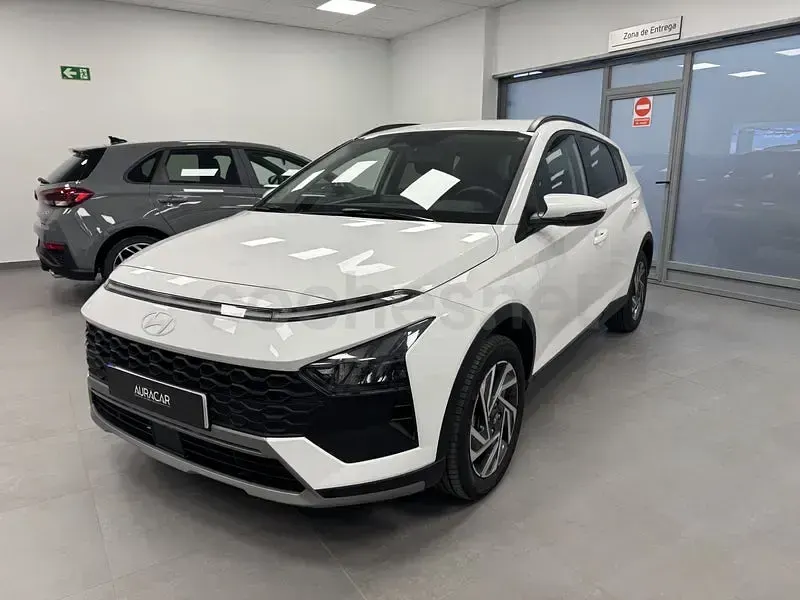 Usado Hyundai Bayon 100 CV (73 kW) 2025 Blanco SUV