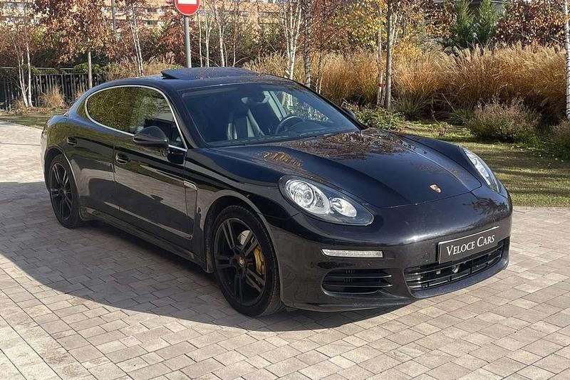 Usado Porsche Panamera 420 CV (308 kW) 2015 Negro Utilitario