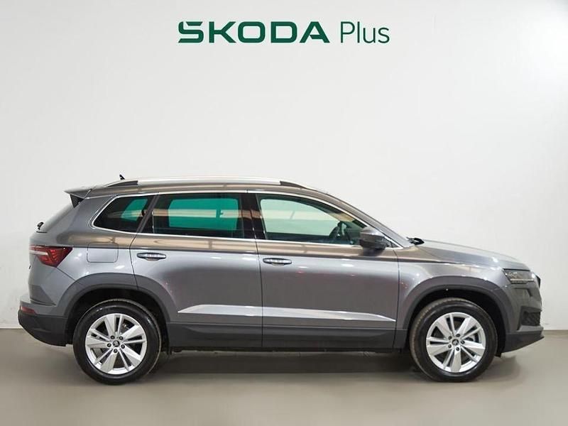 Usado Skoda Karoq Selection 150 CV (110 kW) 2025 Gris SUV