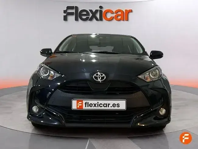 Usado Toyota Yaris Edition 125 CV (91 kW) 2020 Negro