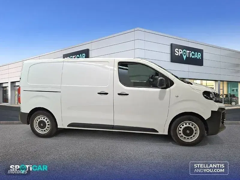 Usado Opel Vivaro 120 HP (88 kW) 2025 Branco Monovolume