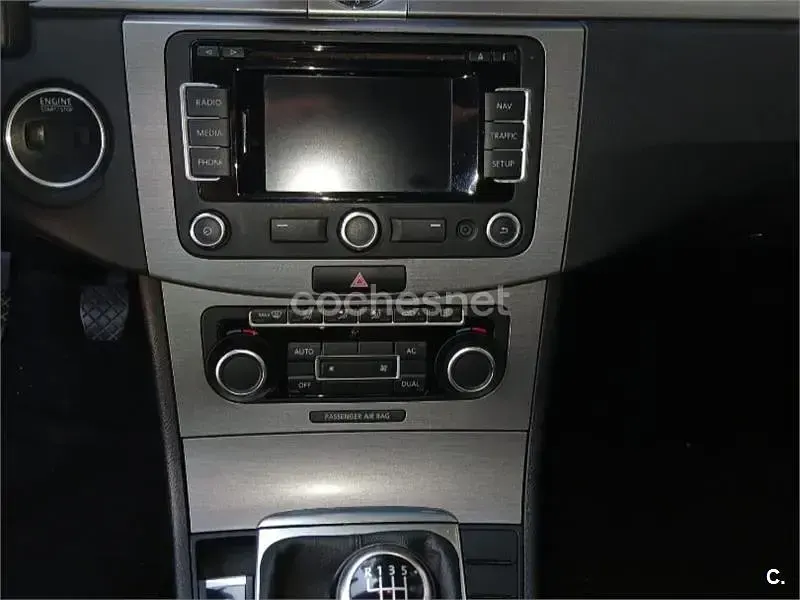 Usado VW Passat Exclusive 105 CV (77 kW) 2012 Marrón Berlina