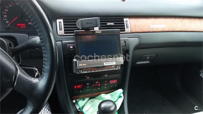 Usado Audi A6 174 CV (127 kW) 1998 Negro Berlina