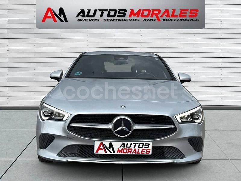 Gris / plata Usado 2023 Mercedes CLA180 Berlina | 29.800 € (Precio justo) - Imagen 1/4