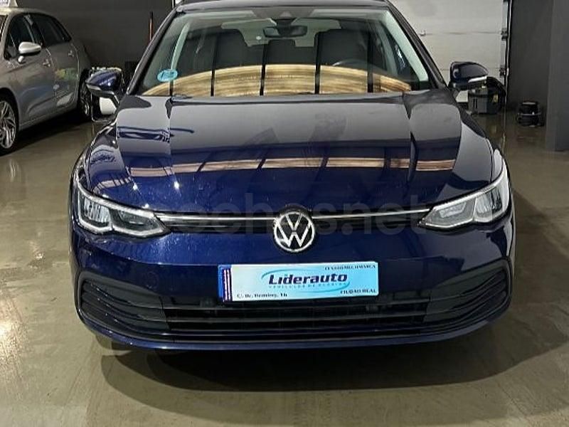 Usado VW Golf VIII 115 CV (84 kW) 2021 Azul Berlina