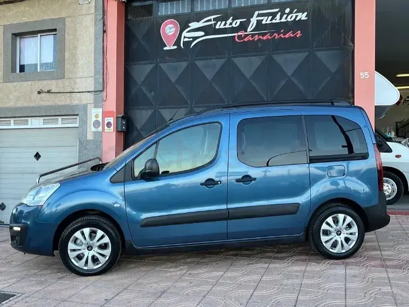 Usado Citroën Berlingo PureTech 110 HP (80 kW) 2018 Azul Monovolume