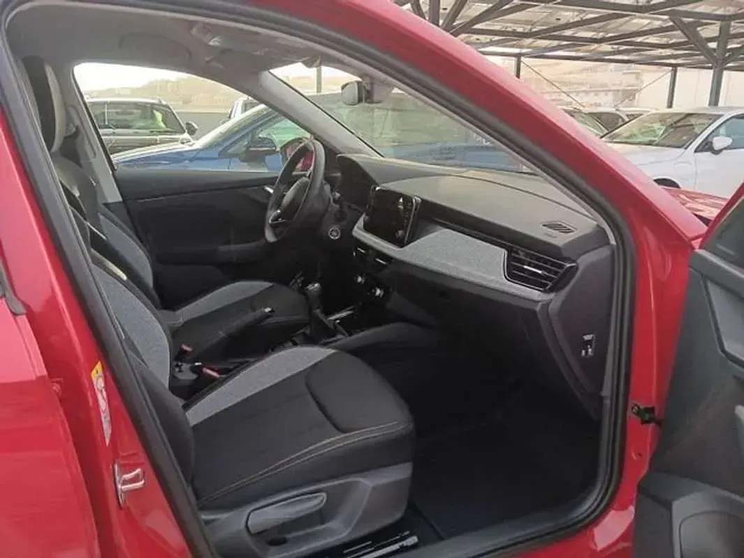Usado Skoda Kamiq Selection 116 CV (85 kW) 2025 Rojo SUV