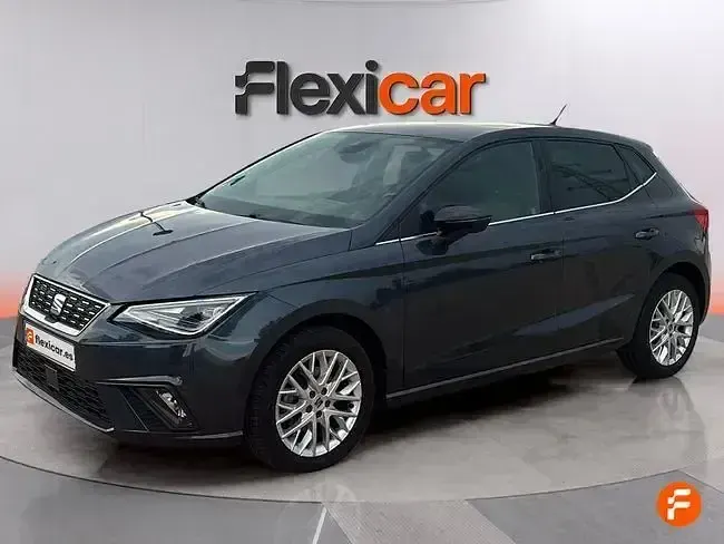 Usado Seat Ibiza XCELLENCE 115 CV (84 kW) 2024 Gris Utilitario