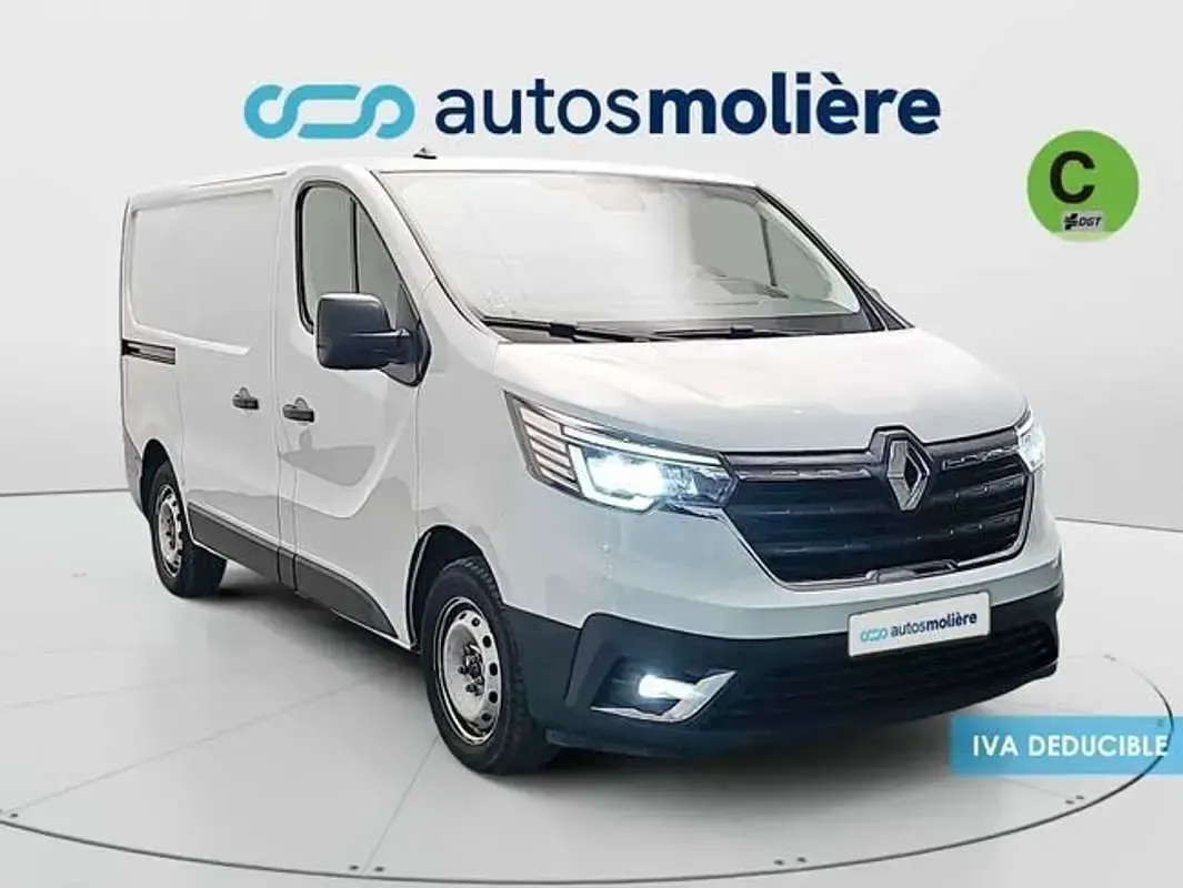 Usado Renault Trafic 131 CV (96 kW) 2023 Blanco Monovolumen