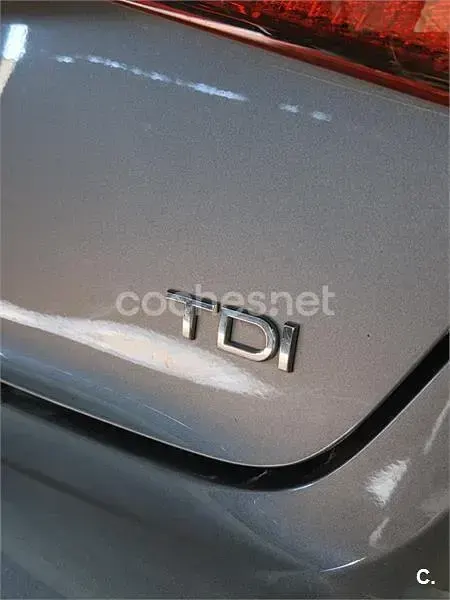 Usado Audi A3 150 CV (110 kW) 2018 Gris / plata Berlina