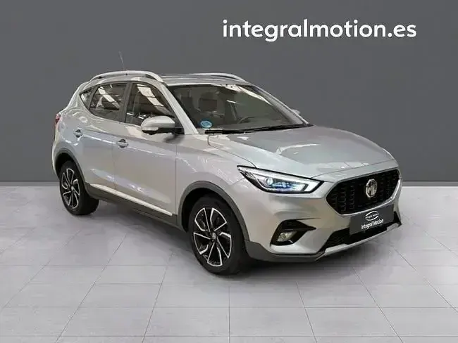 Usado MG ZS Luxury 106 CV (77 kW) 2022 Gris SUV