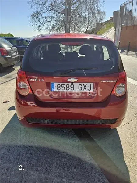 Usado Chevrolet Aveo LS 84 CV (61 kW) 2010 Rojo Berlina