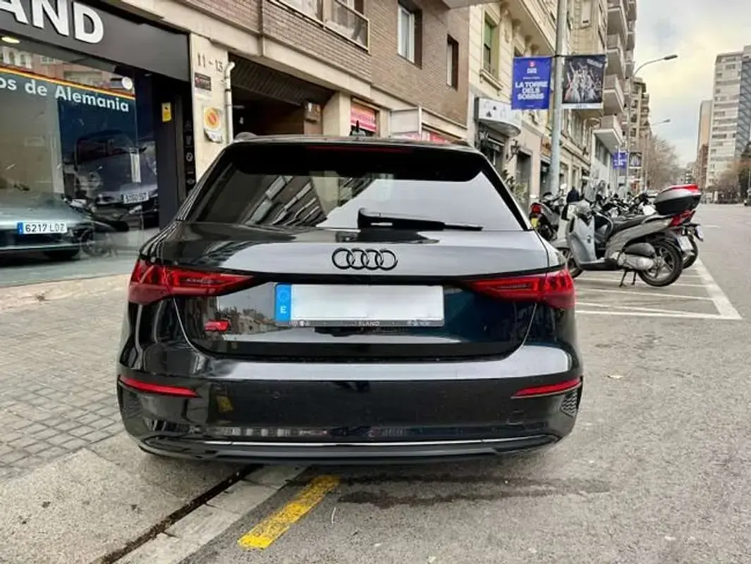 Usado Audi A3 S-Line 204 CV (150 kW) 2021 Negro Berlina